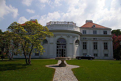 Palais Schönburg